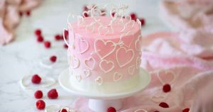 What You Should Know Before Ordering A Valentine’s Day Cake